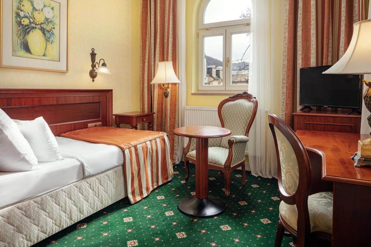 Humboldt Park Hotel & Spa Karlovy Vary Exterior photo