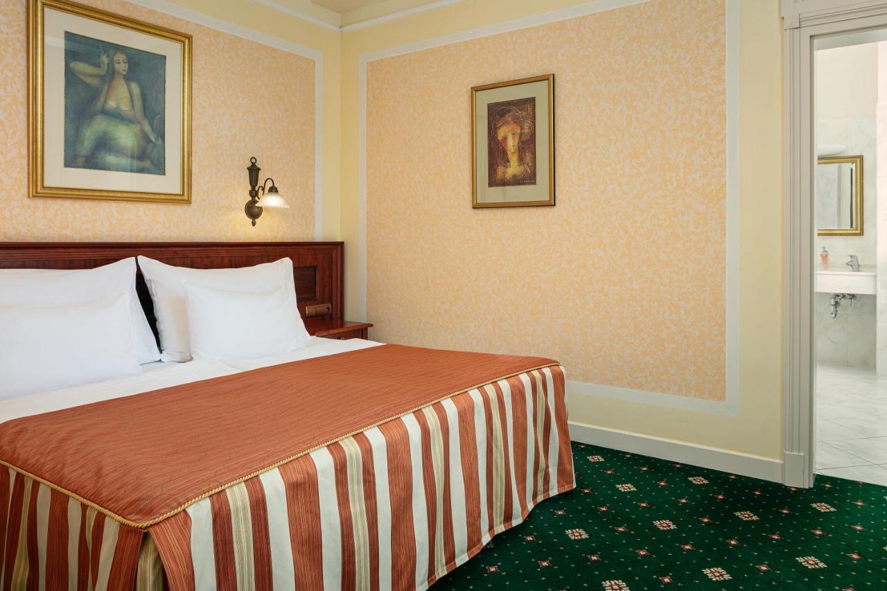 Humboldt Park Hotel & Spa Karlovy Vary Exterior photo