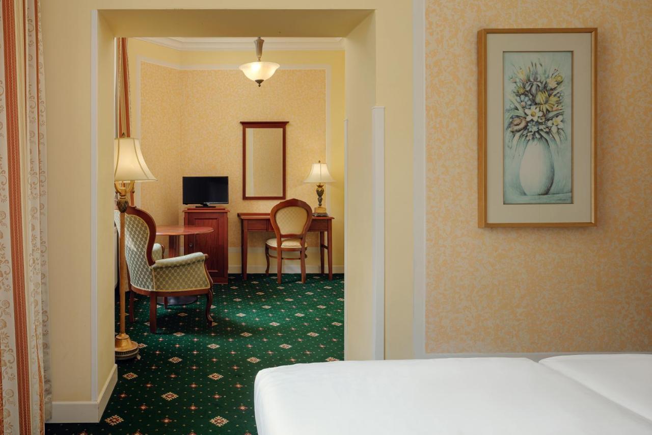 Humboldt Park Hotel & Spa Karlovy Vary Exterior photo